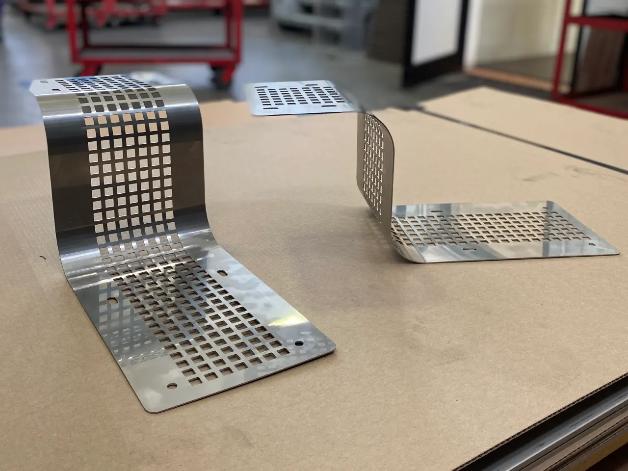 Acciai, alluminio e leghe: quali materiali si prestano meglio al taglio laser della lamiera